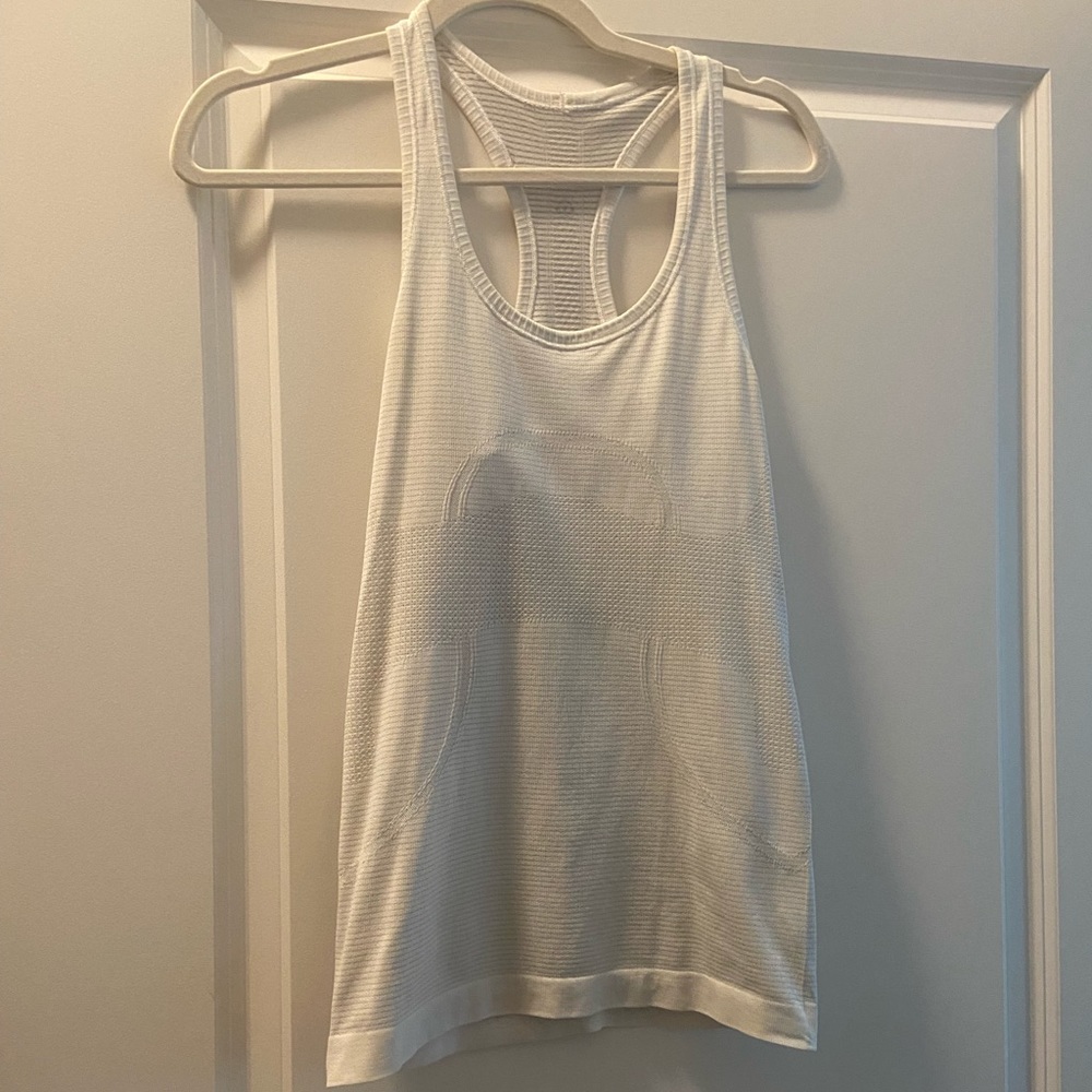 White lululemon swiftly tank